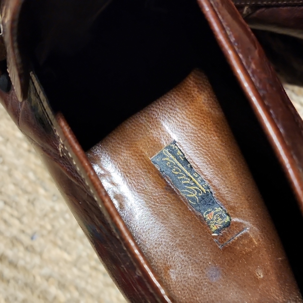 Vintage Men's Gucci Loafers - Picture 6 of 13